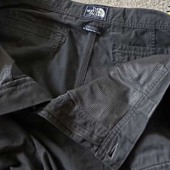 Vintage The North Face Mens L Reg Gray‎ Cargo Shorts - Picture 9 of 11